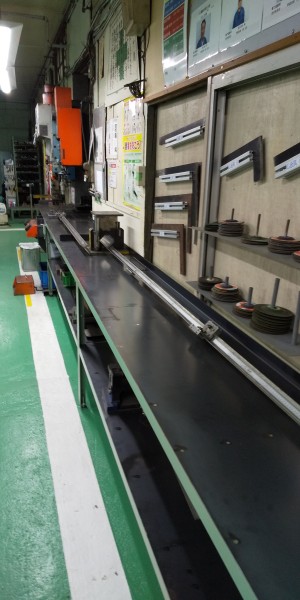 型置き台　右部